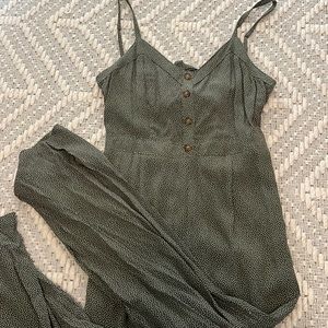 Abercrombie tie-back olive green jumpsuit | Size S